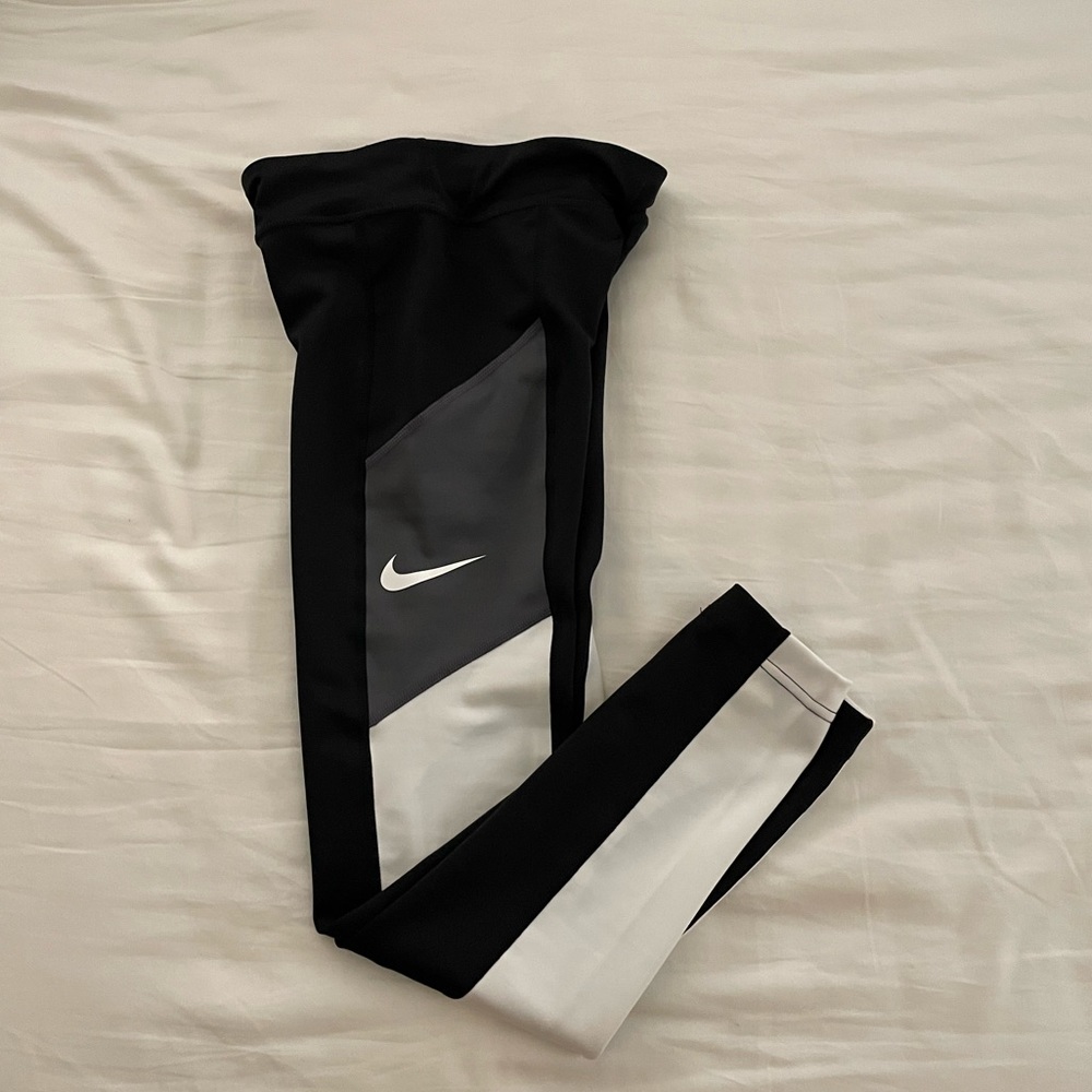 Nike girls leggings
